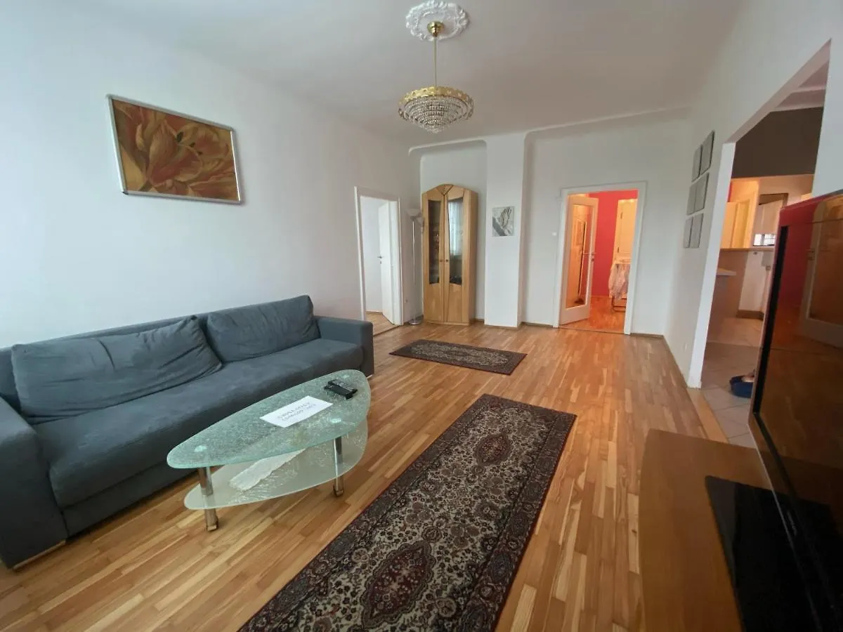 Apartment Domino Vienna 0*,  Austria
