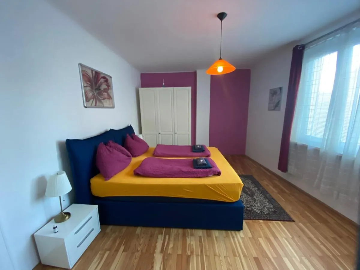 Apartment Domino Wenen