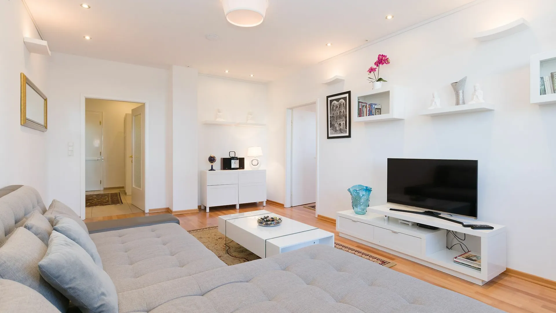 Apartment Domino